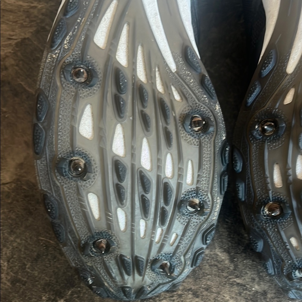Adidas Black Track and Field Spikes - Picture 3 of 6